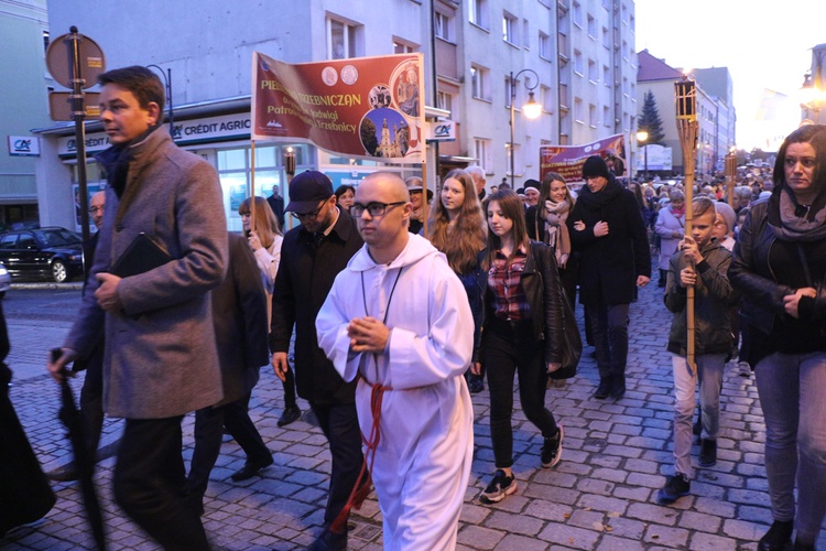 Pielgrzymka mieszkańców Trzebnicy do grobu św. Jadwigi