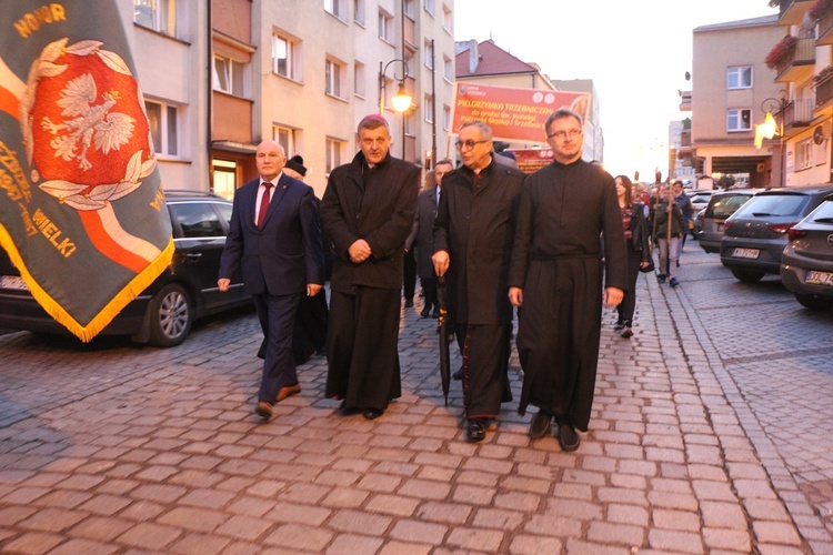 Pielgrzymka mieszkańców Trzebnicy do grobu św. Jadwigi