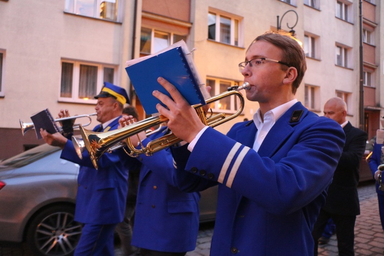 Pielgrzymka mieszkańców Trzebnicy do grobu św. Jadwigi