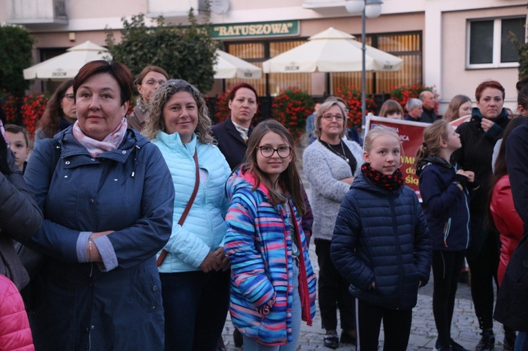 Pielgrzymka mieszkańców Trzebnicy do grobu św. Jadwigi