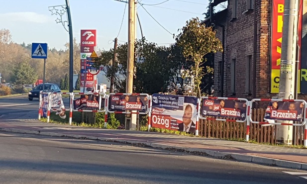 Krajobraz po wyborach. Plakaty wyborcze szpecą miasta. Co z nimi zrobić?