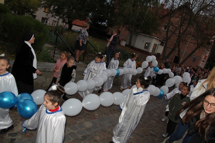 Jubileuszowy Różaniec do Nieba w Trzebnicy