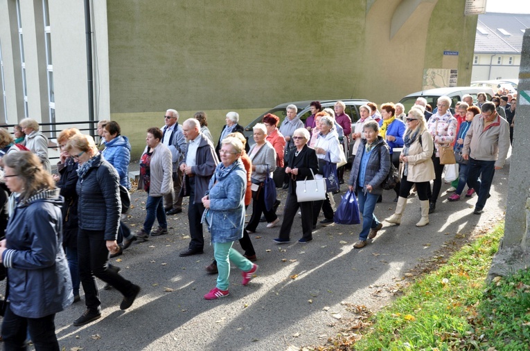 Pielgrzymka Żywego Różańca na Górę Świętej Anny