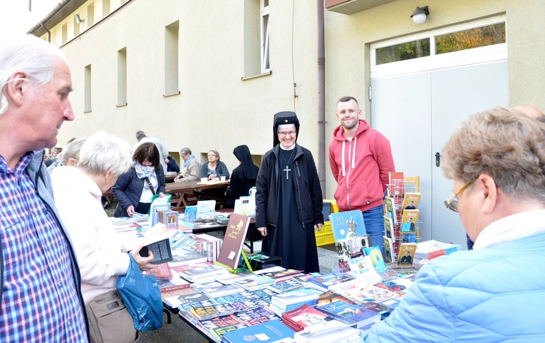 Pielgrzymka Żywego Różańca na Górę Świętej Anny