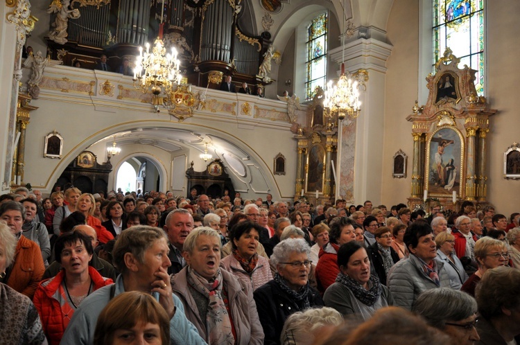 Pielgrzymka Żywego Różańca na Górę Świętej Anny