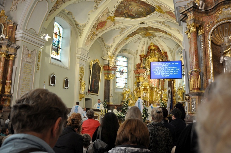 Pielgrzymka Żywego Różańca na Górę Świętej Anny