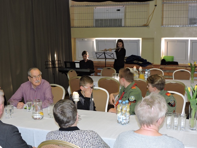 Kutno. Spotkanie z kombatantami w I LO im. H. Dąbrowskiego