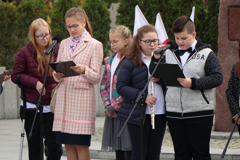 Olsztyn. 35 rocznica męczeńskiej śmierci bł. ks. Jerzego Popiełuszki 