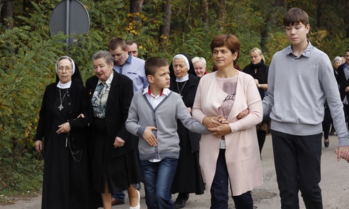 Z myślą o przyszłości swoich podopiecznych siostry podjęły się budowy wymarzonego Domu Mocarzy.