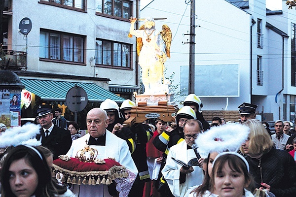 ▲	Rzeźba w parafii św. Jakuba Apostoła zagościła na trzy dni.