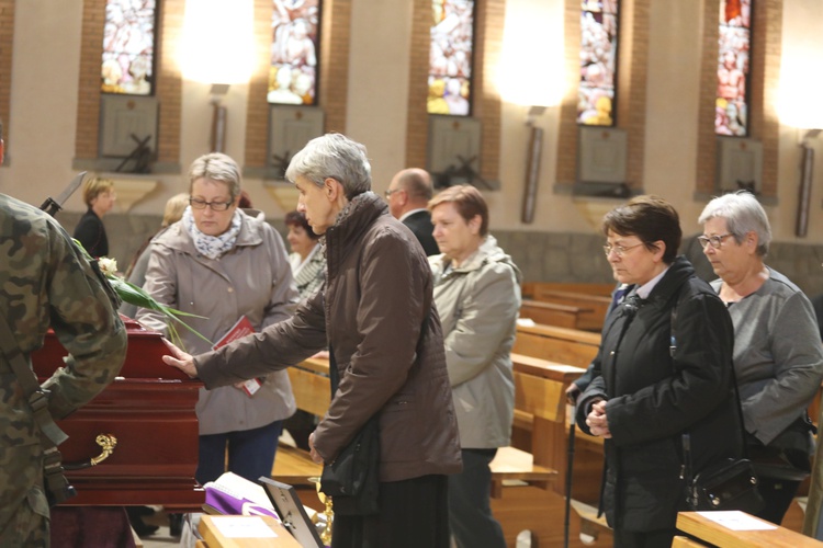 Ostatnie pożegnanie śp. ks. mjr. Krzysztofa Strauba 