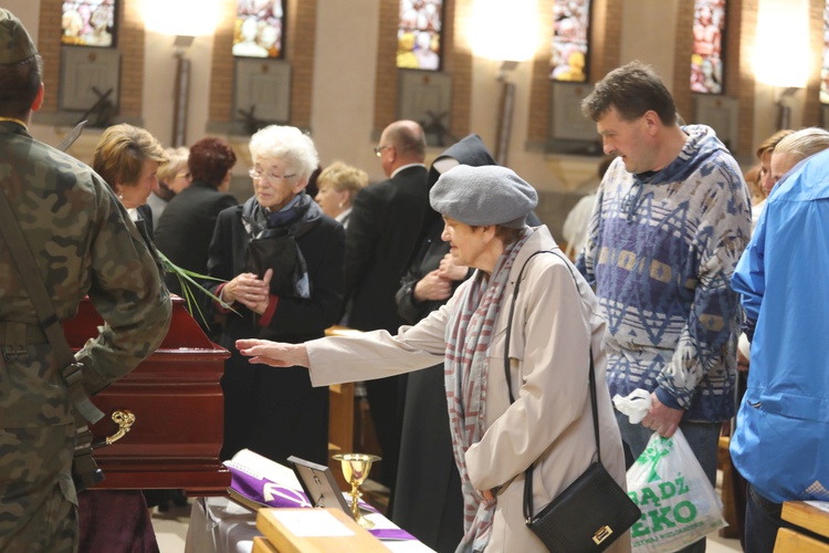 Ostatnie pożegnanie śp. ks. mjr. Krzysztofa Strauba 