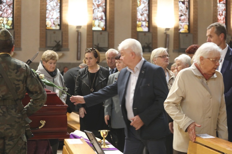 Ostatnie pożegnanie śp. ks. mjr. Krzysztofa Strauba 