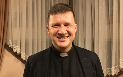 Do wspólnej modlitwy w intencji kapłanów zaprasza ks. Marcin Sprengel.