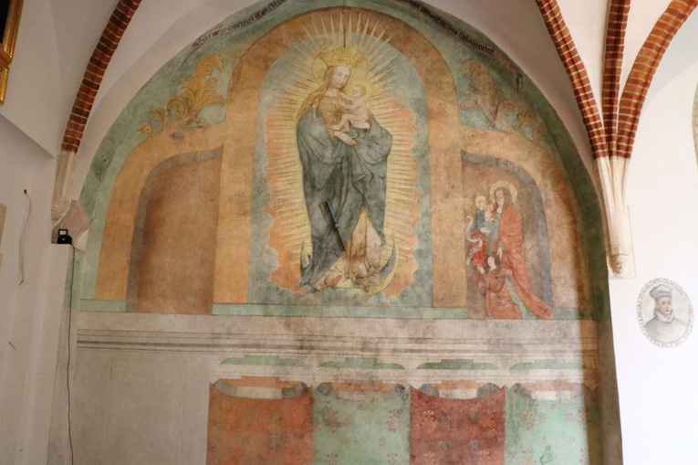 Renowacja krużganków klasztoru franciszkanów w Krakowie