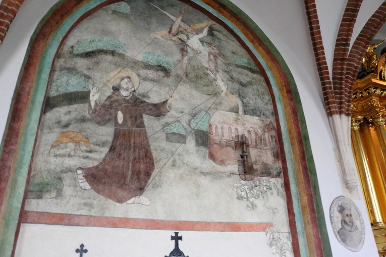 Renowacja krużganków klasztoru franciszkanów w Krakowie