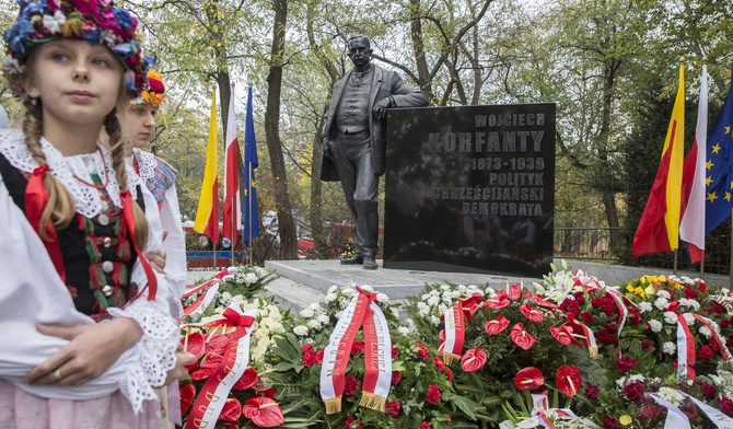 "Wreszcie". Prezydent odsłonił pomnik Wojciecha Korfantego w Warszawie