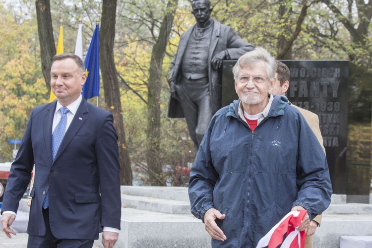 Prezydent Andrzej Duda odsłonił pomnik Wojciecha Korfantego