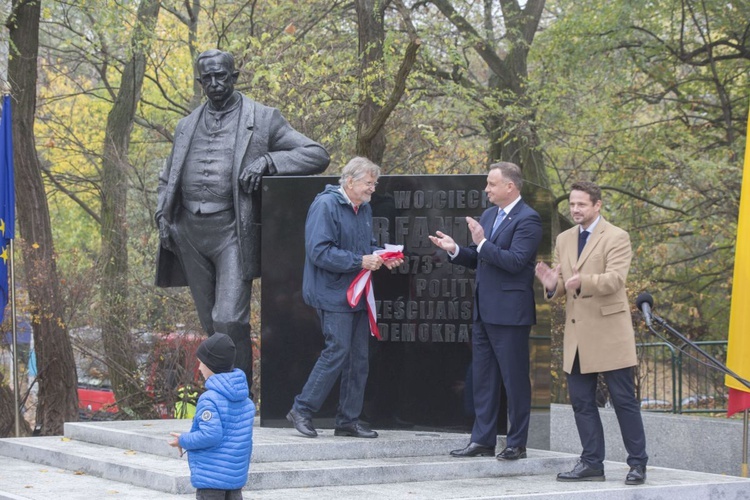 Prezydent Andrzej Duda odsłonił pomnik Wojciecha Korfantego