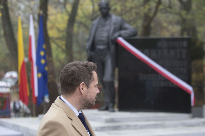 Prezydent Andrzej Duda odsłonił pomnik Wojciecha Korfantego