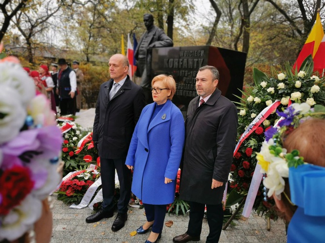 Prezydent Andrzej Duda odsłonił pomnik Wojciecha Korfantego