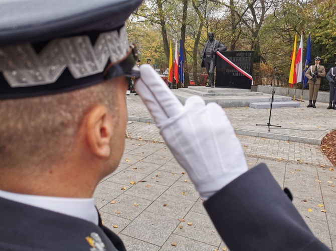 Prezydent Andrzej Duda odsłonił pomnik Wojciecha Korfantego