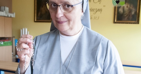 Odmawiam Różaniec. Ściągamy niebo na ziemię