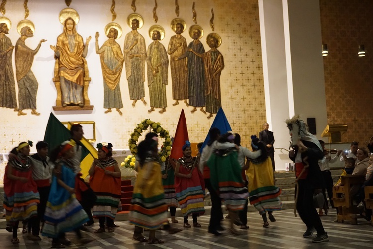 Koncert chóru i orkiestry Palmarito i Urubicha w Jastrzębiu