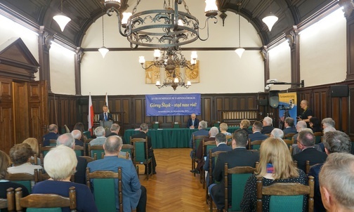 Powrót do korzeni, pielęgnowanie tożsamości