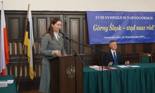Powrót do korzeni, pielęgnowanie tożsamości