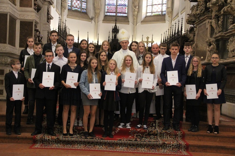 Przyznanie stypendiów Fundacji im. Arcybiskupa Jerzego Ablewicza