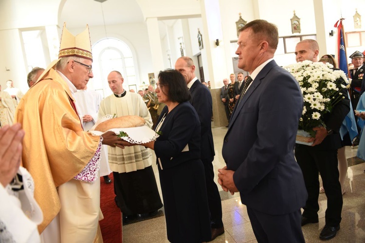 Pierwsza Msza św. w kościele pw. Miłosierdzia Bożego w Starym Sączu