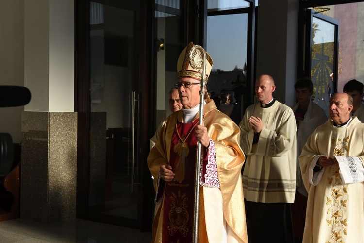 Pierwsza Msza św. w kościele pw. Miłosierdzia Bożego w Starym Sączu