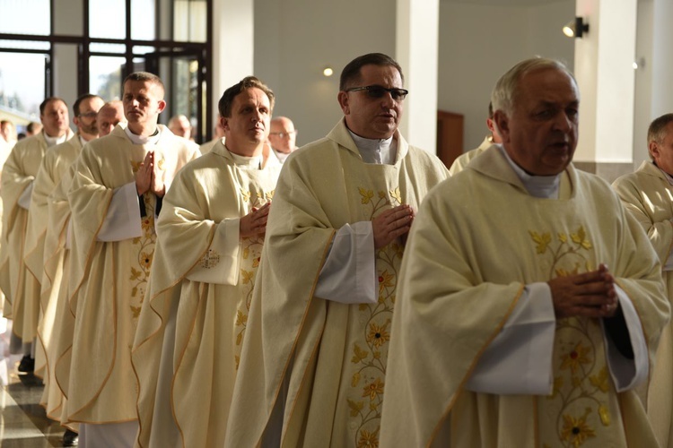 Pierwsza Msza św. w kościele pw. Miłosierdzia Bożego w Starym Sączu