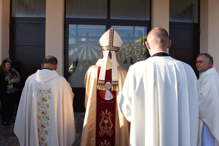 Pierwsza Msza św. w kościele pw. Miłosierdzia Bożego w Starym Sączu