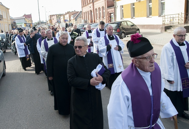 Pogrzeb ks. Mirosława Ruszkowskiego, cz. 2
