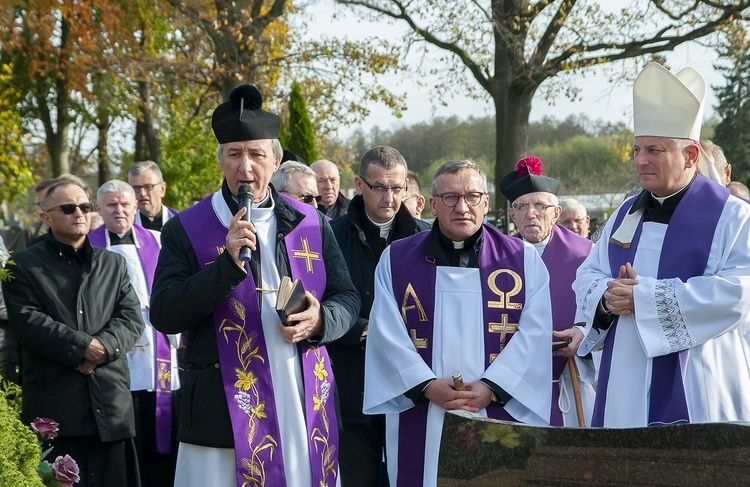 Pogrzeb ks. Mirosława Ruszkowskiego, cz. 2