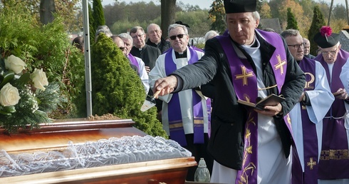 Pogrzeb ks. Mirosława Ruszkowskiego, cz. 2