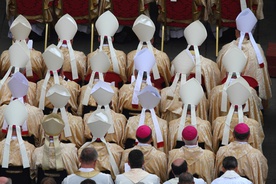 Biskupi przyjęli końcowy dokument synodalny