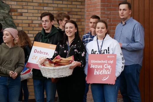 Ewangelizacyjna inicjatywa "WSTAŃ i SŁAW"
