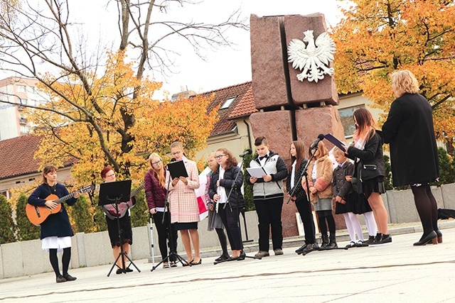 Perełki Wiary przygotowały Apel Pamięci.