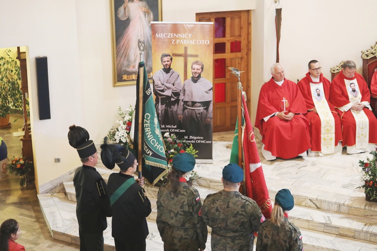 Wprowadzenie relikwii męczenników z Pariacoto do kościoła w Czernichowie