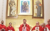 Wprowadzenie relikwii męczenników z Pariacoto do kościoła w Czernichowie