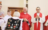 Wprowadzenie relikwii męczenników z Pariacoto do kościoła w Czernichowie