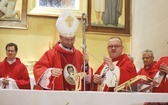 Wprowadzenie relikwii męczenników z Pariacoto do kościoła w Czernichowie