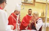 Wprowadzenie relikwii męczenników z Pariacoto do kościoła w Czernichowie