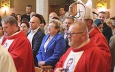 Wprowadzenie relikwii męczenników z Pariacoto do kościoła w Czernichowie