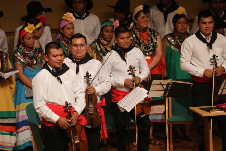 Guarayos, Guarani i muzyka