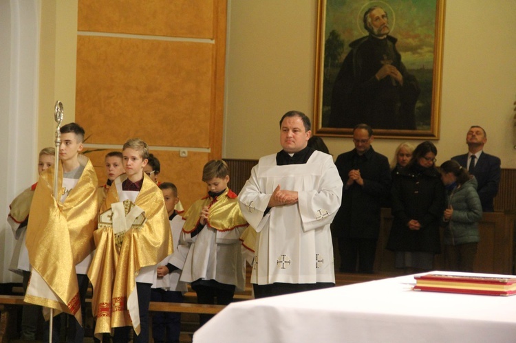 Poświęcenie witraży i kaplicy wieczystej adoracji w Tarnowie-Mościcach