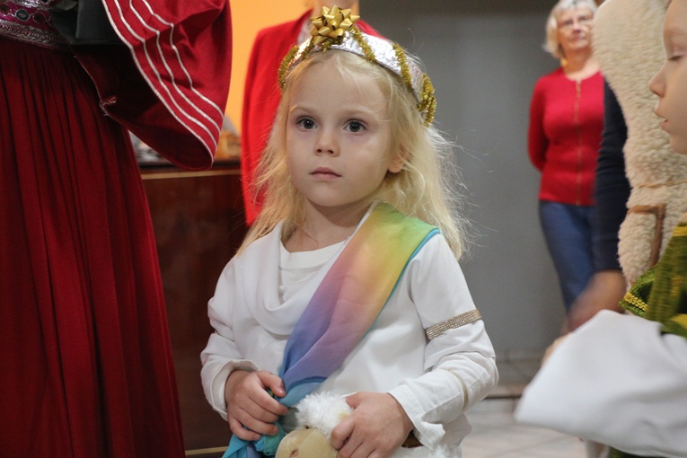 Bal Wszystkich Świętych w parafii pw. NMP Matki Miłosierdzia 